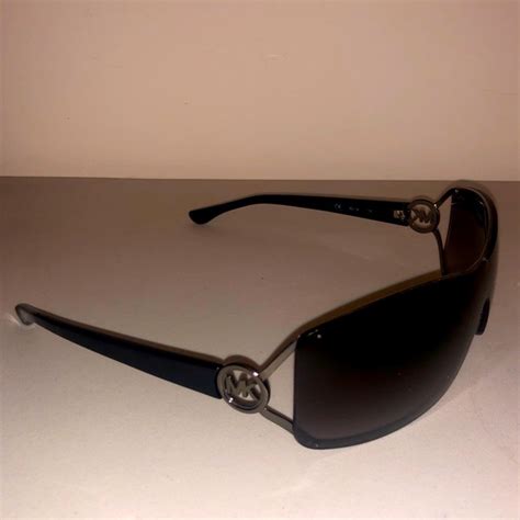 Michael Kors M2475S Verona sunglasses 